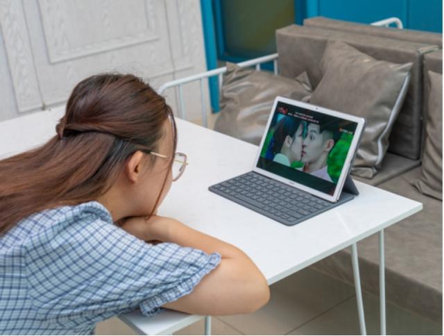 影院级视听享受，华为平板M6深度体验