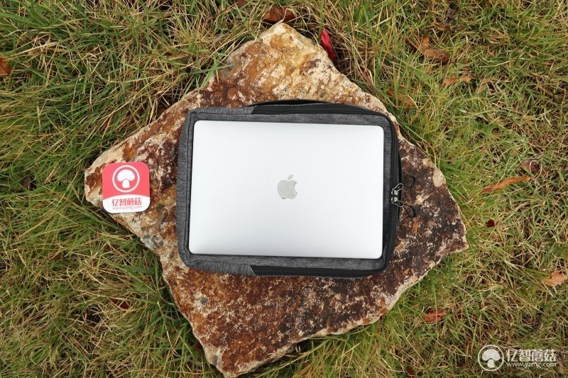 短差出行神器——tomtoc苹果电脑包H14体验