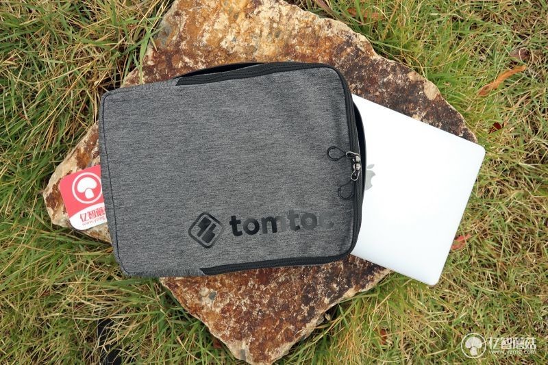 短差出行神器——tomtoc苹果电脑包H14体验