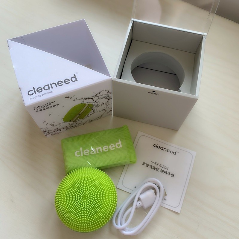 来自法国的甜美画风   迪丽热巴代言声波电动洁面仪评测