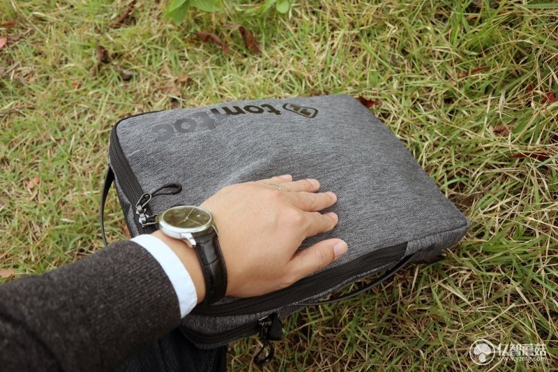 短差出行神器——tomtoc苹果电脑包H14体验