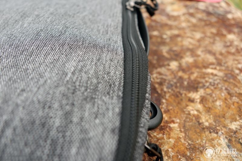 短差出行神器——tomtoc苹果电脑包H14体验