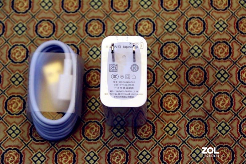 三千档带潜望式镜头的“中杯”旗舰香吗—荣耀30初体验