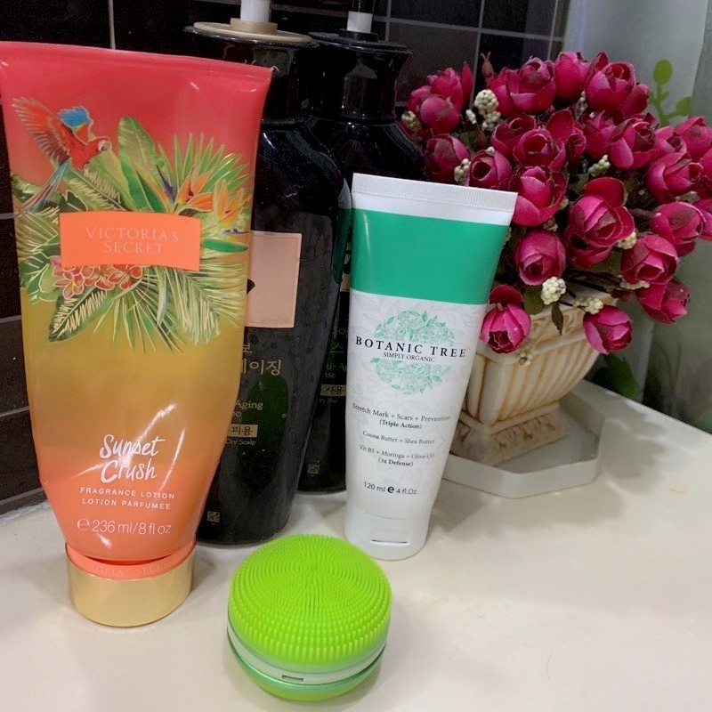 来自法国的甜美画风   迪丽热巴代言声波电动洁面仪评测