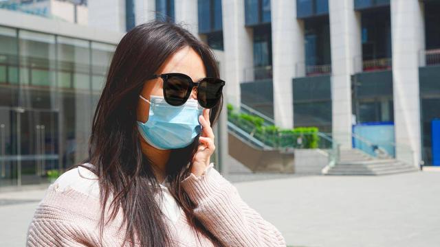 华为Eyewear上手体验：智能眼镜梦想成真，科技与时尚的高能碰撞