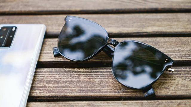 华为Eyewear上手体验：智能眼镜梦想成真，科技与时尚的高能碰撞