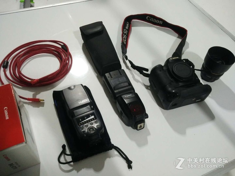 出一套自用的佳能5D3相机+闪光灯、摄影灯等，原装正品行货