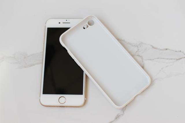种草！这款 iPhone 液态硅胶手机壳手感不输官网 保护更周全