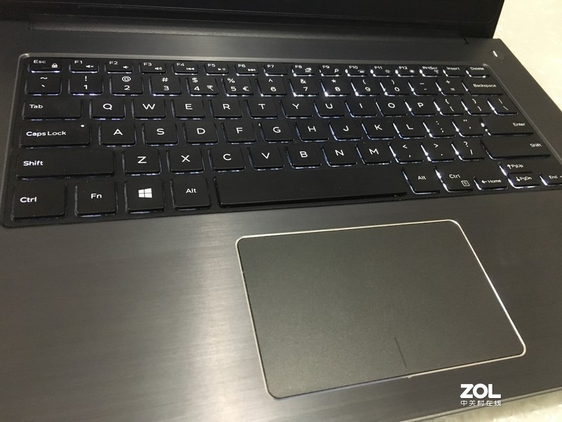 卖了－－－－－6代i7价实惠 金属拉丝面板，办公做图不错，也能玩很多游戏