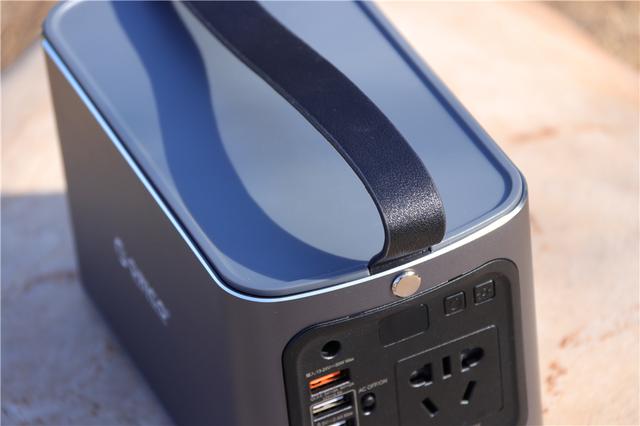 不足千元，接口丰富可输出220V，奥睿科户外电源体验