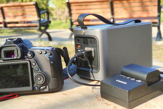 不足千元，接口丰富可输出220V，奥睿科户外电源体验