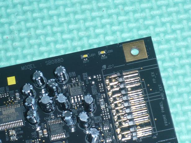 到货一批创新 SB0886 PCI-E 汰金版声卡 降价处理包邮送光纤线