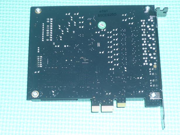 到货一批创新 SB0886 PCI-E 汰金版声卡 降价处理包邮送光纤线