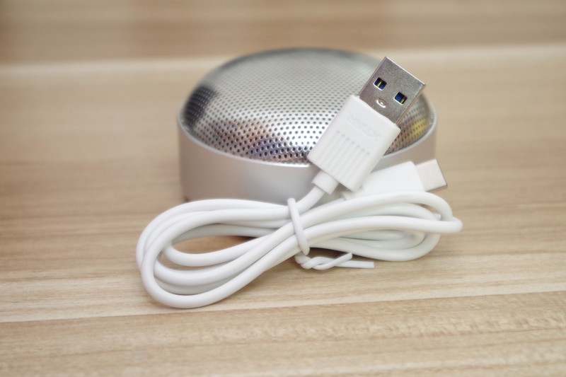 能装进口袋的蓝氧消毒除味器，小米会盯上吗？XTAR AF1评测