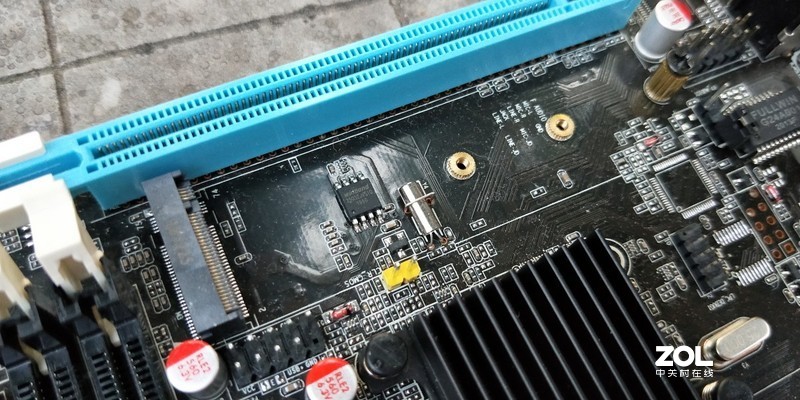 不按套路出牌瞎搞机——为NAS铺路