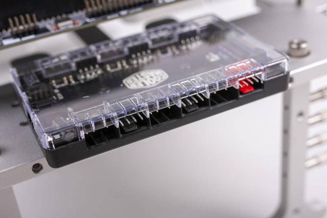 酷冷至尊新冰神B360水冷散热器评测，超频CPU被压制到70℃