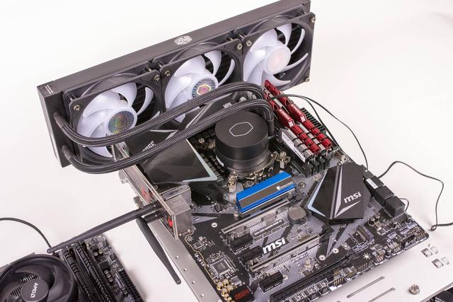 酷冷至尊新冰神B360水冷散热器评测，超频CPU被压制到70℃