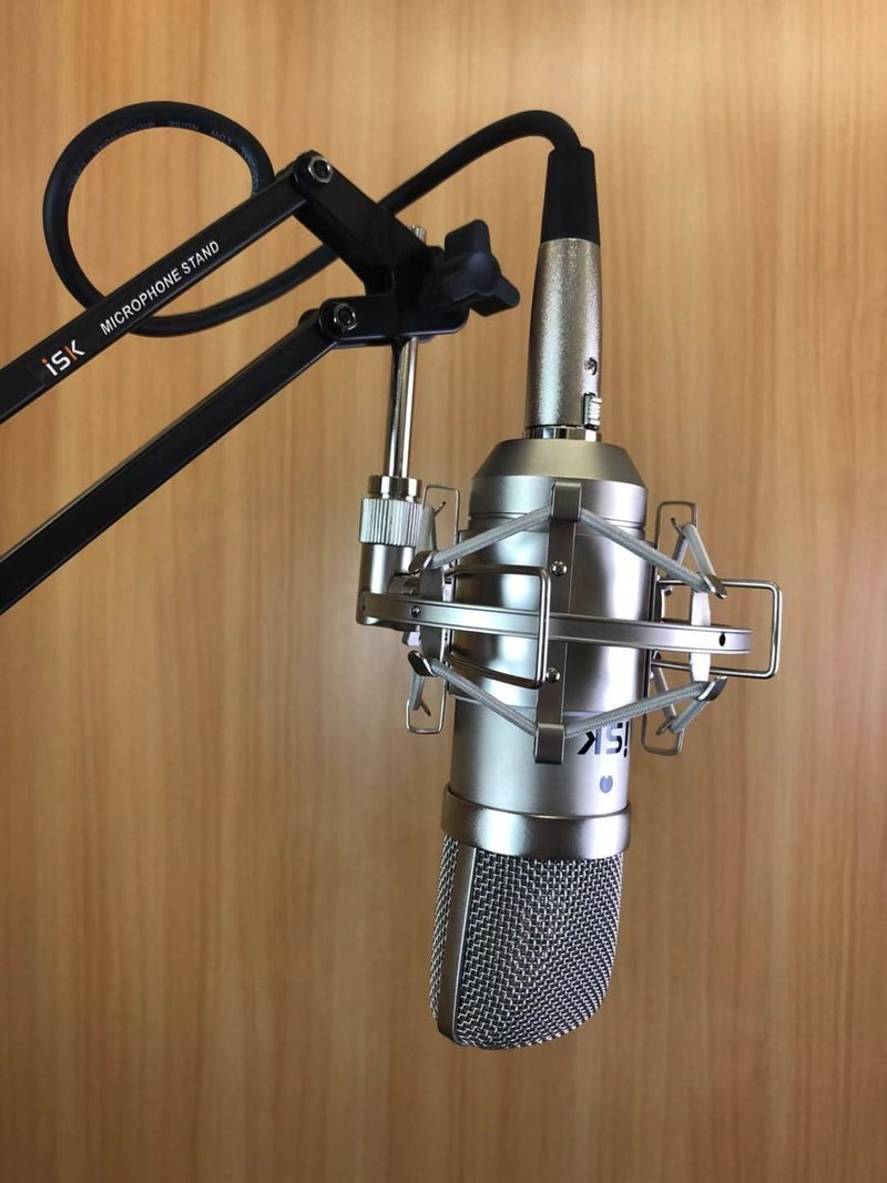 想做主播要配置些啥设备，推荐些实在的