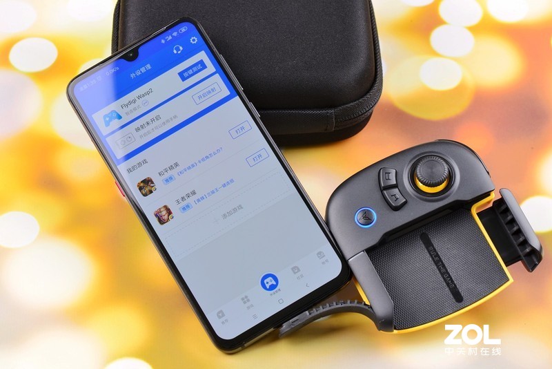 不要断触要一触即发，飞智黄蜂2单手手柄吃鸡稳