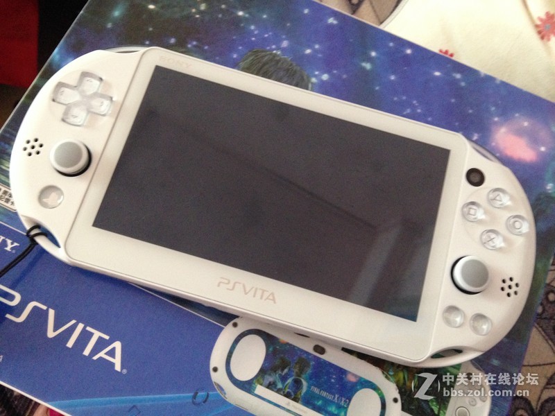 全新二手索尼PSV2000 最终幻想10 FF10 限定版wifi