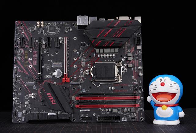 i5-9400F带RTX2080Ti？画面确实太美