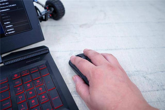 布艺鼠标的新风尚，唯美设计的新起点--雷柏M200Plus分享