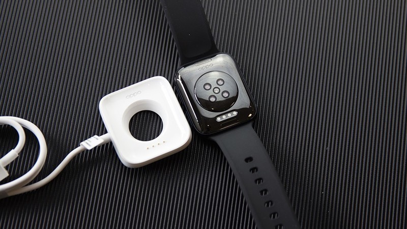 手腕上的智能设备，OPPO Watch真的很智能