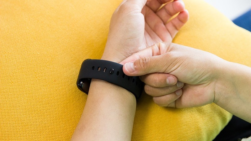 手腕上的智能设备，OPPO Watch真的很智能