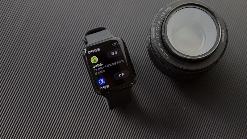 手腕上的智能设备，OPPO Watch真的很智能