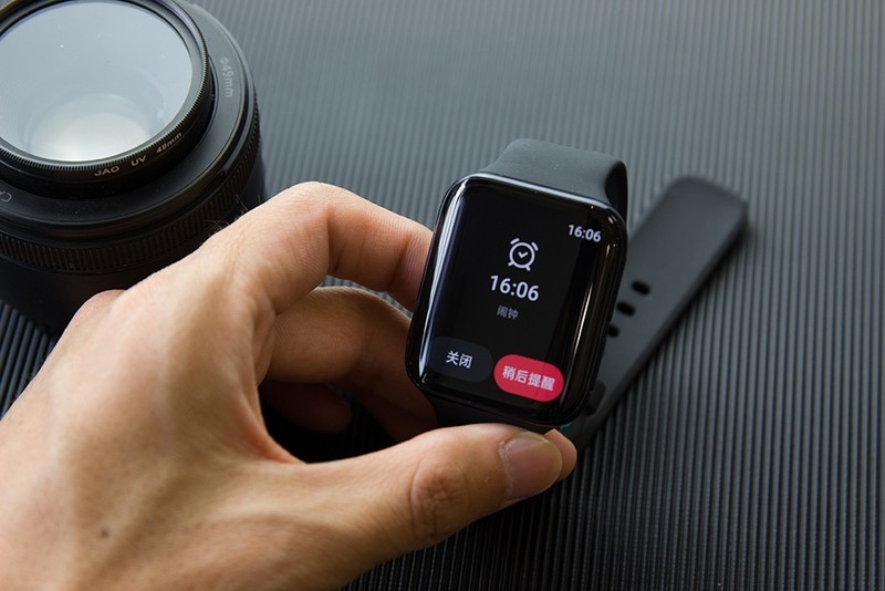 手腕上的智能设备，OPPO Watch真的很智能