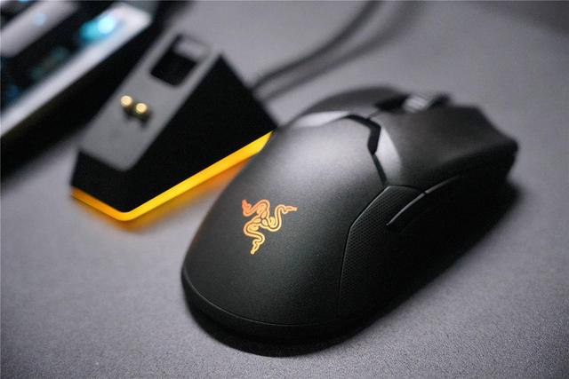 生而全能，让游戏体验更加纯粹--雷蛇毒蝰终极版电竞鼠标