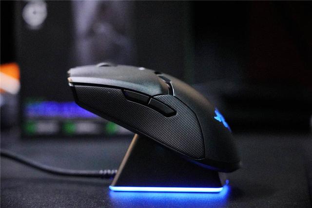 生而全能，让游戏体验更加纯粹--雷蛇毒蝰终极版电竞鼠标