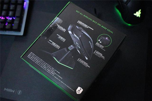 生而全能，让游戏体验更加纯粹--雷蛇毒蝰终极版电竞鼠标