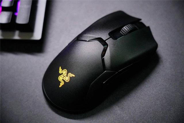 生而全能，让游戏体验更加纯粹--雷蛇毒蝰终极版电竞鼠标