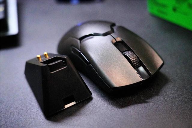 生而全能，让游戏体验更加纯粹--雷蛇毒蝰终极版电竞鼠标