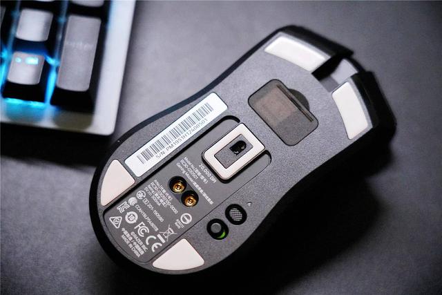 生而全能，让游戏体验更加纯粹--雷蛇毒蝰终极版电竞鼠标