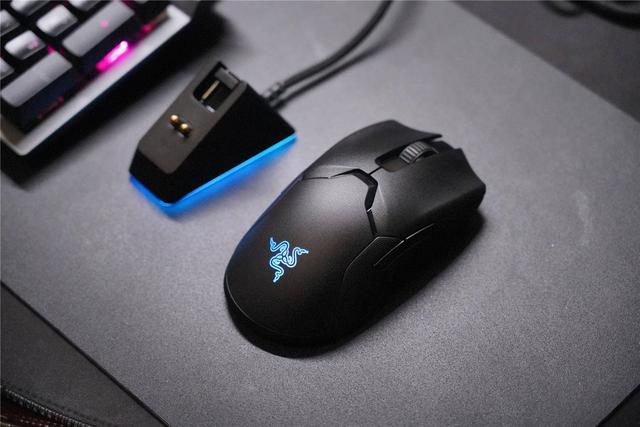 生而全能，让游戏体验更加纯粹--雷蛇毒蝰终极版电竞鼠标