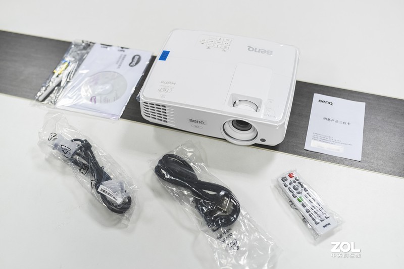 打破传统投影仪“拖后腿”的现象，明基E500投影仪才能更好玩转会议室