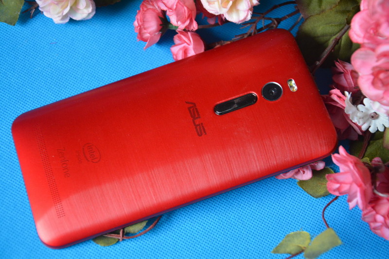 华硕ZenFone2，骚红把我陶醉了！