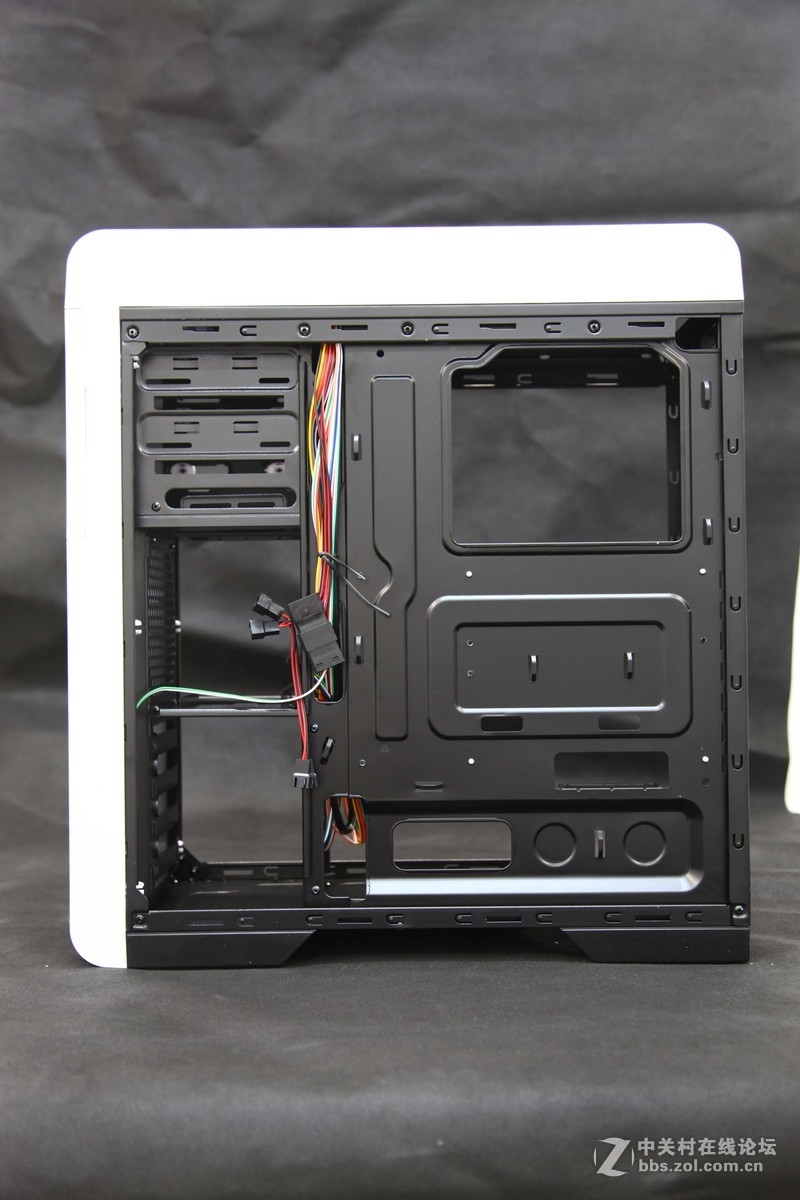 【周末齐搞机】GAMEMAX碳60+24K金牌750W+GTX960SLI作业报告