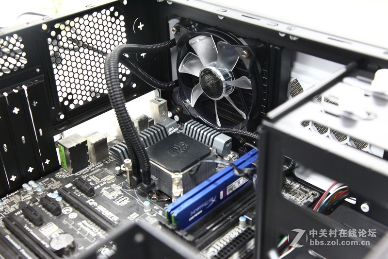 【周末齐搞机】GAMEMAX碳60+24K金牌750W+GTX960SLI作业报告