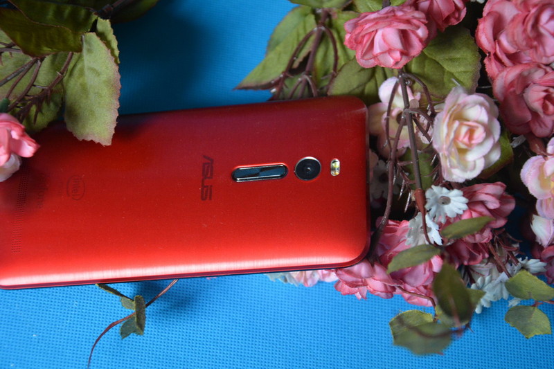 华硕ZenFone2，骚红把我陶醉了！