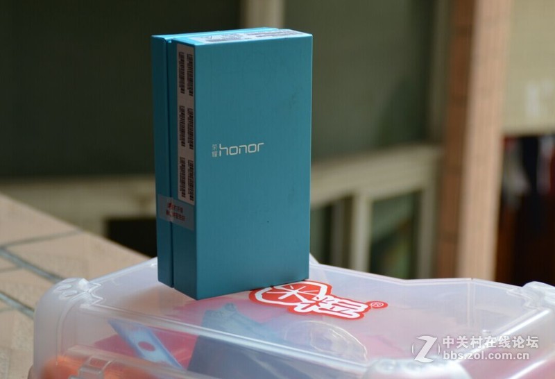 上市一年，依然是焦点