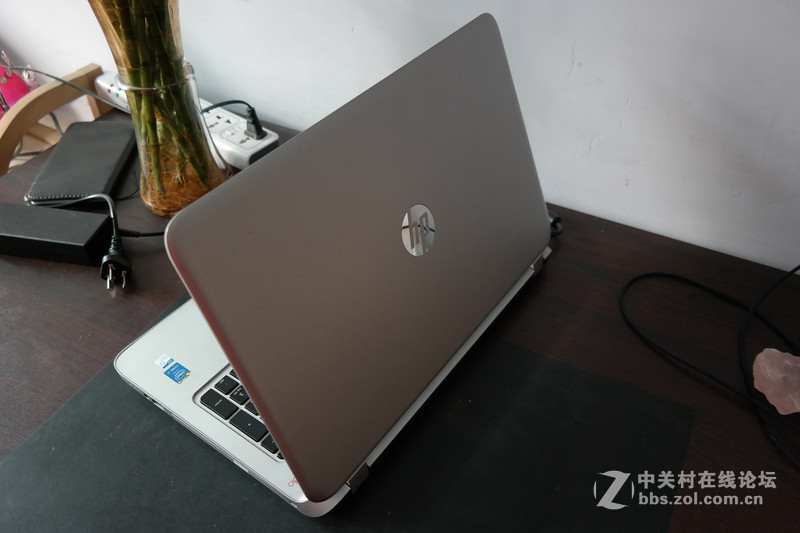 女神本！惠普E神15-k301TU小苍游戏笔记本开箱评测 实测LOL