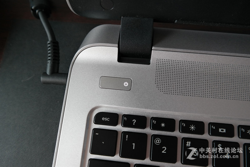 女神本！惠普E神15-k301TU小苍游戏笔记本开箱评测 实测LOL