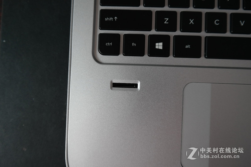 女神本！惠普E神15-k301TU小苍游戏笔记本开箱评测 实测LOL