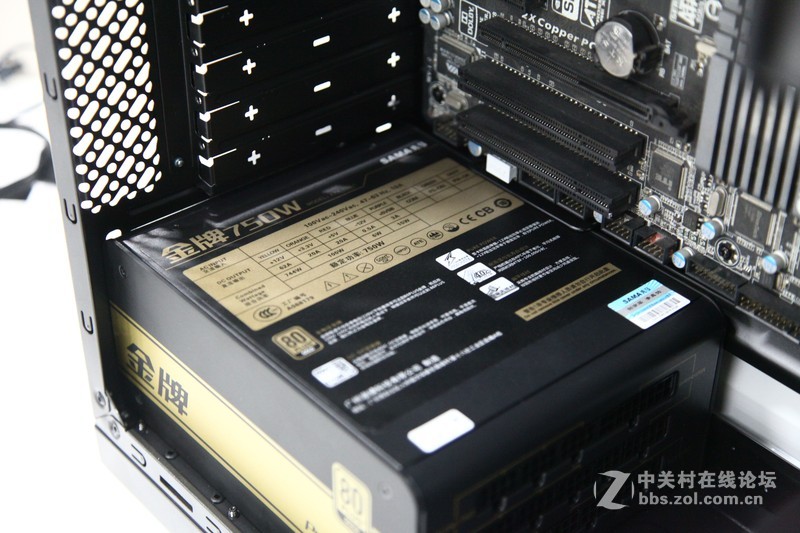 【周末齐搞机】GAMEMAX碳60+24K金牌750W+GTX960SLI作业报告