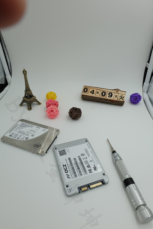 #OCZ Vector 180系列SSD全网首发试用#体验极致加速！享受来自电脑的推背感！拆机篇！