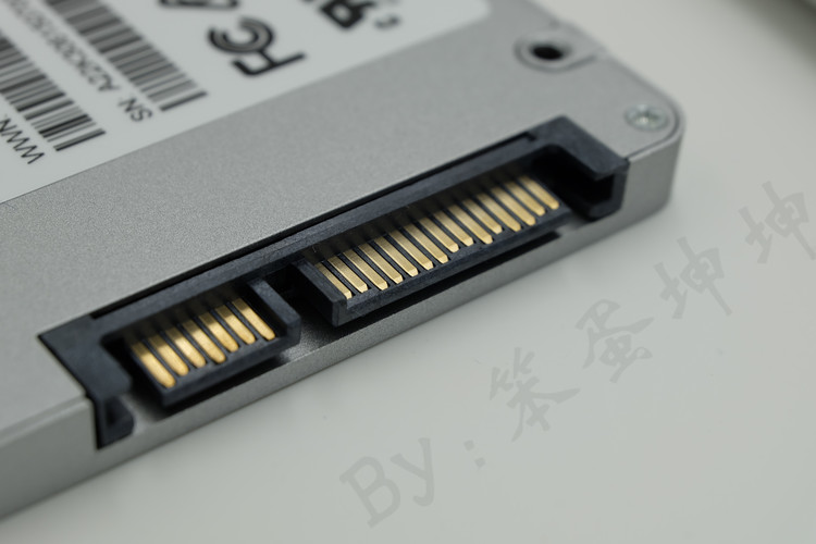 #OCZ Vector 180系列SSD全网首发试用#体验极致加速！享受来自电脑的推背感！拆机篇！