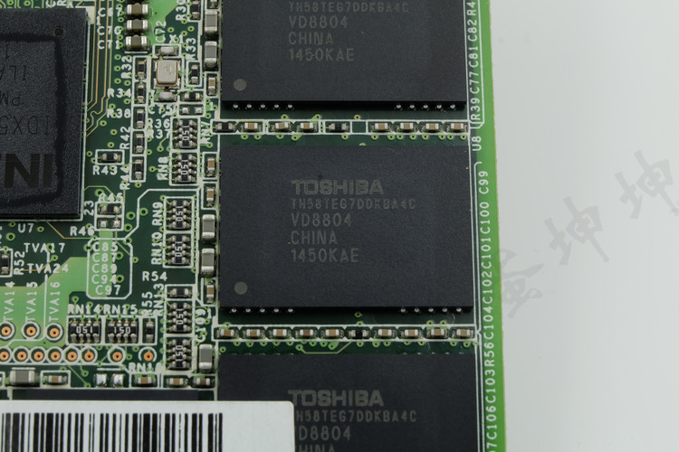 #OCZ Vector 180系列SSD全网首发试用#体验极致加速！享受来自电脑的推背感！拆机篇！